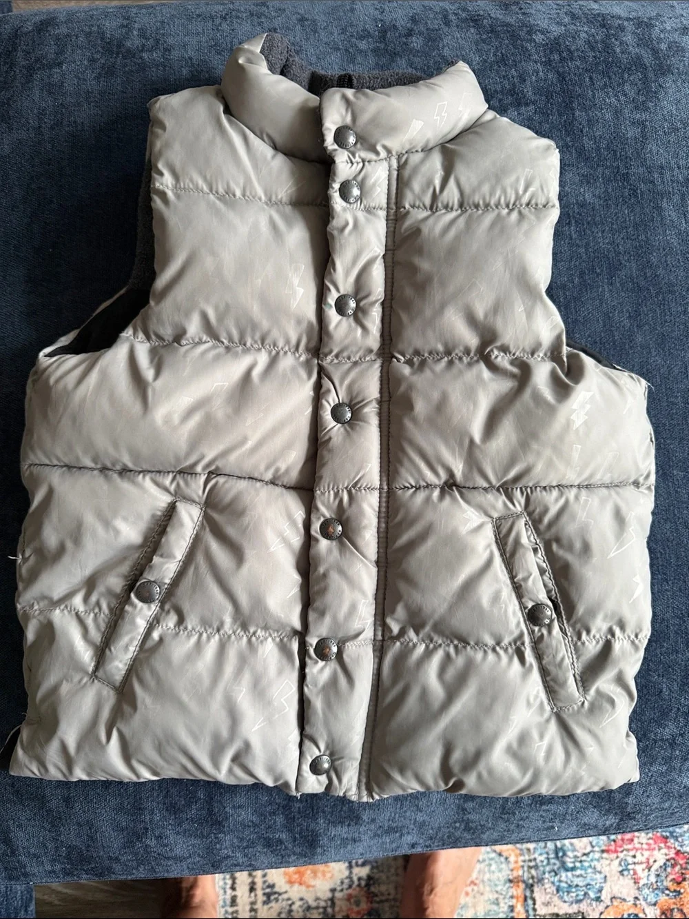 BabyGap Toddler 5 grey puffer vest with lightning bolt design on fabric like new
